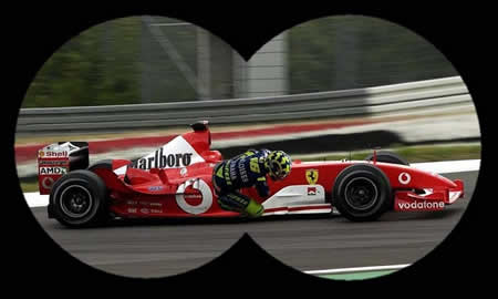 Valentino Rossi sulla Ferrari 1 Valentino Rossi sulla Ferrari